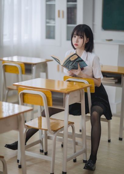有坂深雪在线_DVD动漫免费观看